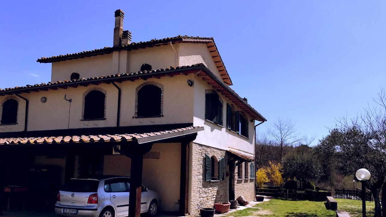 Pian d'Isola Bed and Breakfast Costacciaro Buitenkant foto
