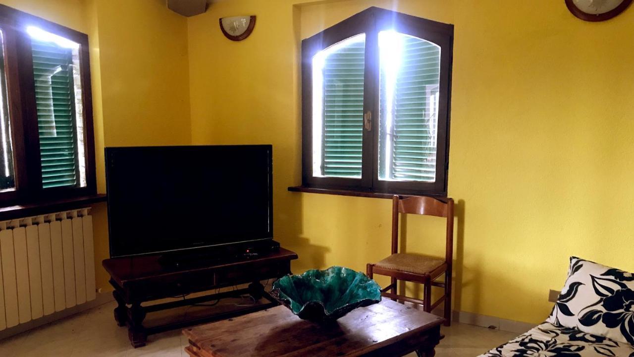 Pian d'Isola Bed and Breakfast Costacciaro Buitenkant foto